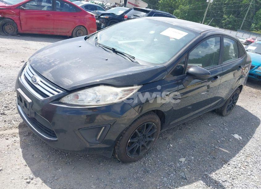 Photo 2 of 2011 Ford Fiesta SE (VIN 3FADP4BJ2BM172241)