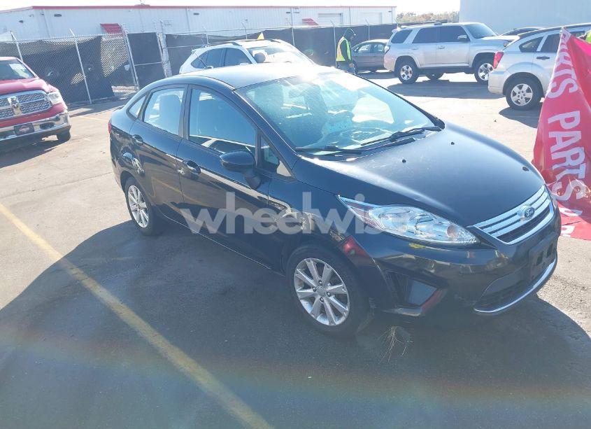 2011 Ford Fiesta SE (VIN 3FADP4BJ2BM206324) main photo