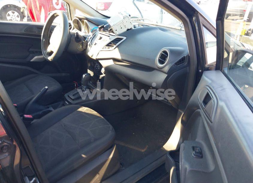 Photo 5 of 2011 Ford Fiesta SE (VIN 3FADP4BJ2BM206324)