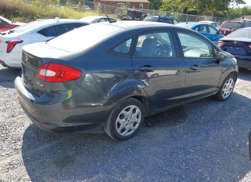 Photo 4 of 2011 Ford Fiesta SE (VIN 3FADP4BJ2BM232406)