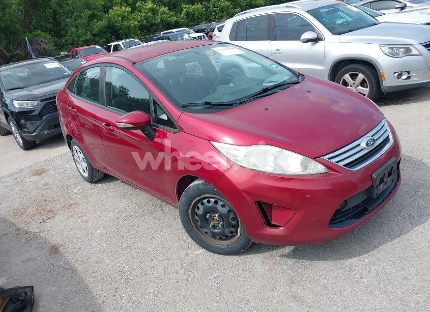 2013 Ford Fiesta SE (VIN 3FADP4BJ2DM204401) main photo