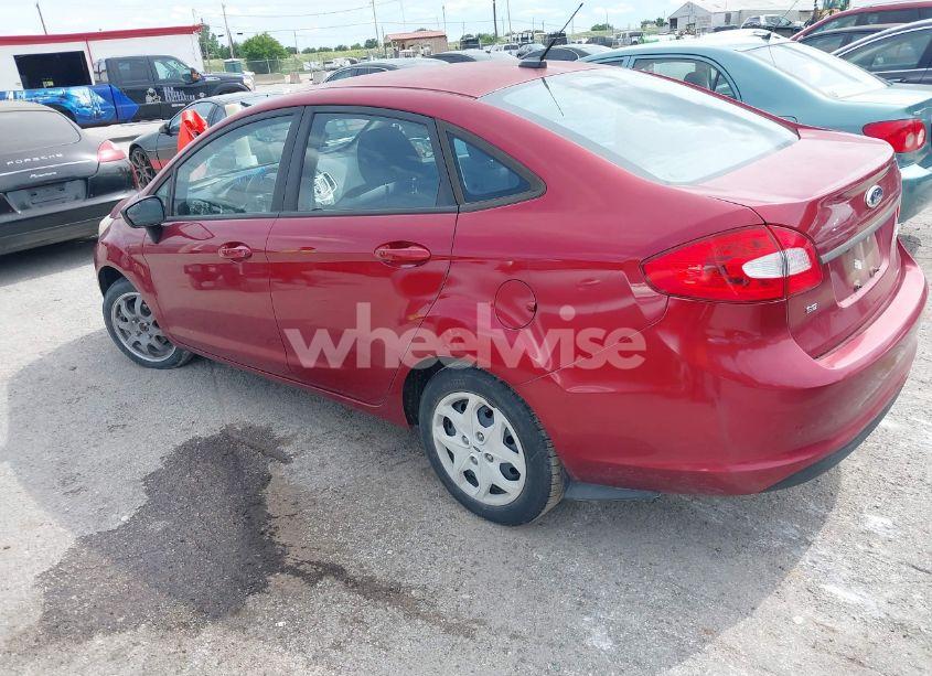 Photo 3 of 2013 Ford Fiesta SE (VIN 3FADP4BJ2DM204401)