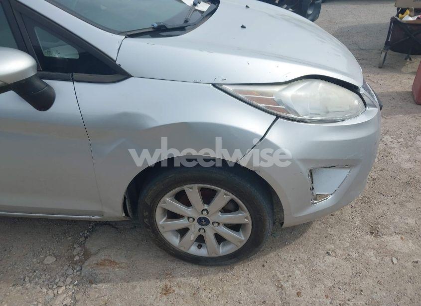 Photo 13 of 2013 Ford Fiesta SE (VIN 3FADP4BJ2DM225491)