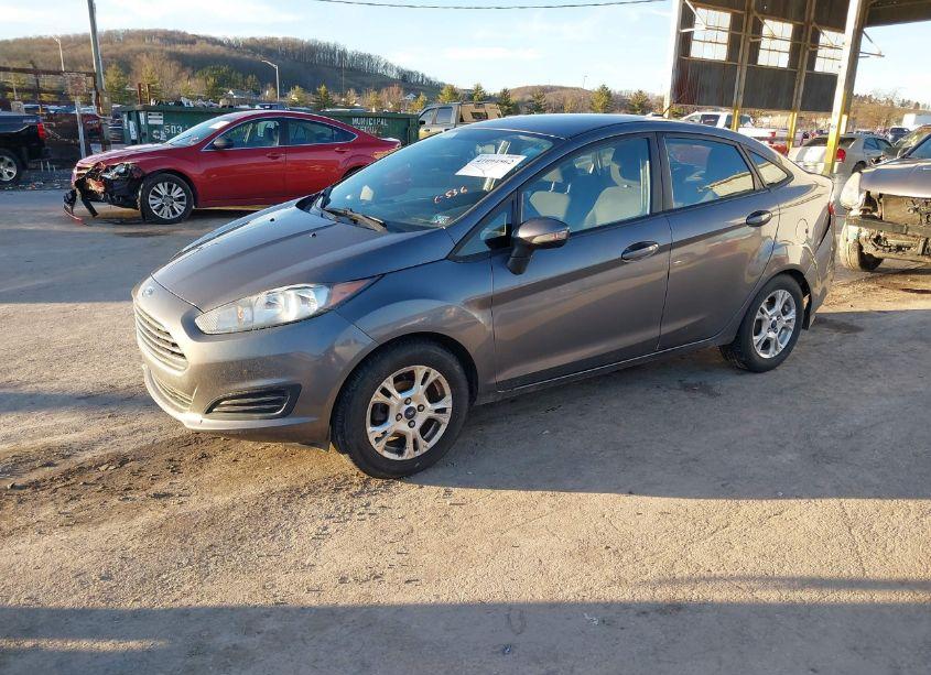 Photo 2 of 2014 Ford Fiesta SE (VIN 3FADP4BJ2EM110536)