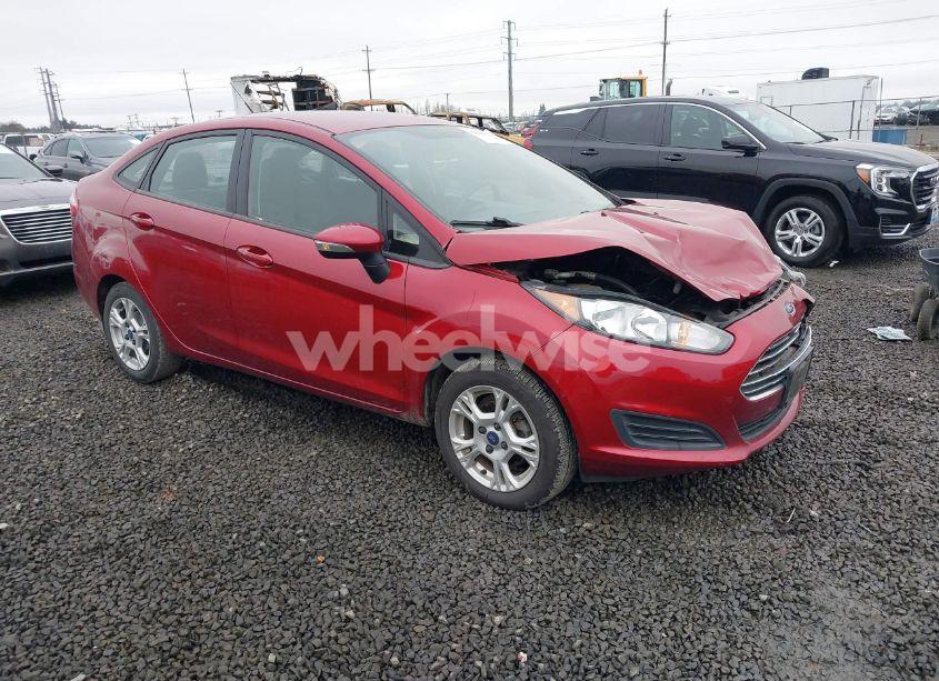 2014 Ford Fiesta SE (VIN 3FADP4BJ2EM147568) main photo