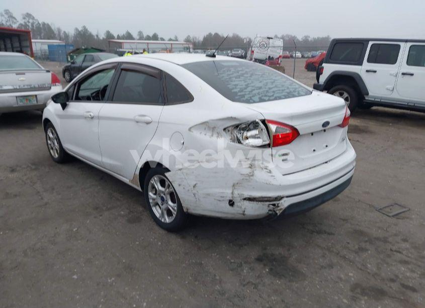 Photo 3 of 2014 Ford Fiesta SE (VIN 3FADP4BJ2EM189397)