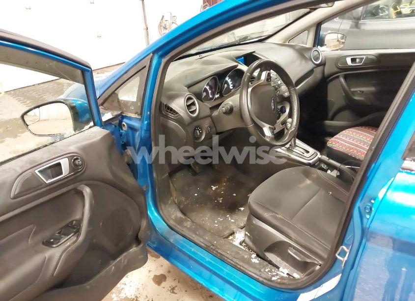 Photo 5 of 2015 Ford Fiesta SE (VIN 3FADP4BJ2FM218737)