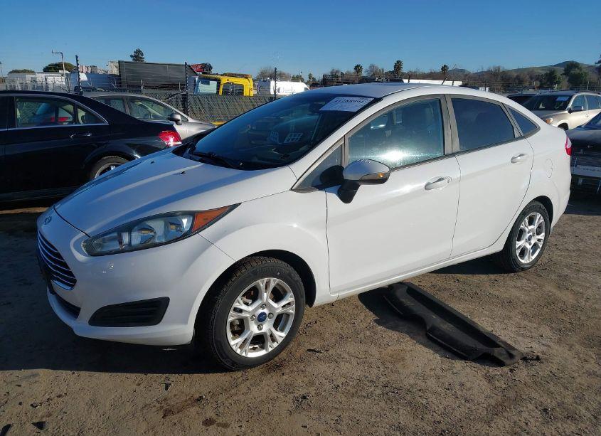 Photo 2 of 2016 Ford Fiesta SE (VIN 3FADP4BJ2GM123578)