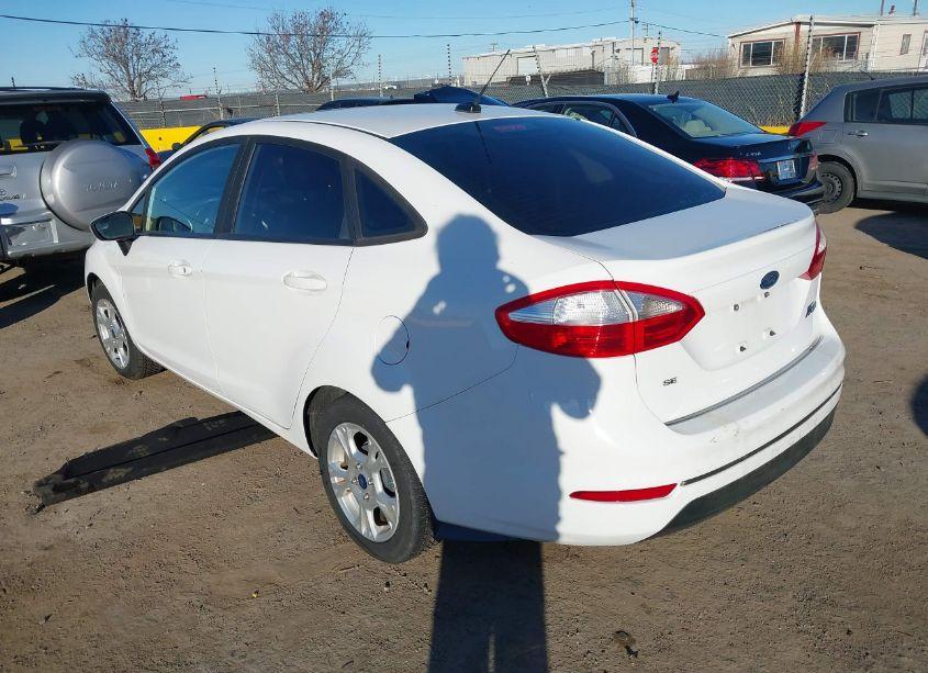 Photo 3 of 2016 Ford Fiesta SE (VIN 3FADP4BJ2GM123578)