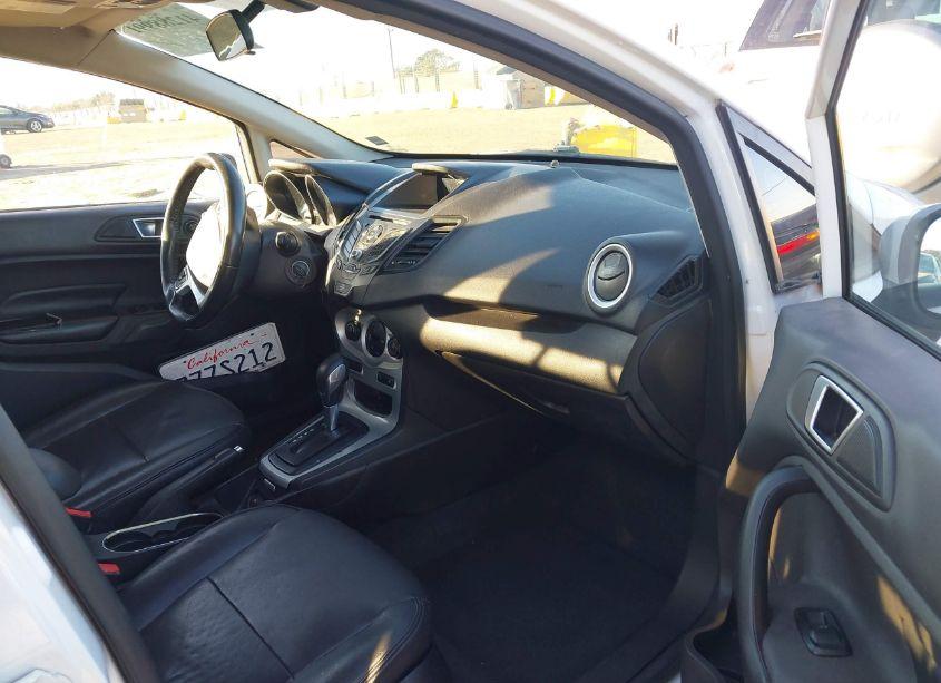 Photo 5 of 2016 Ford Fiesta SE (VIN 3FADP4BJ2GM123578)