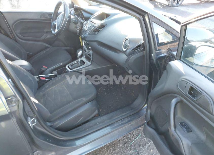 Photo 5 of 2017 Ford Fiesta SE (VIN 3FADP4BJ2HM140785)