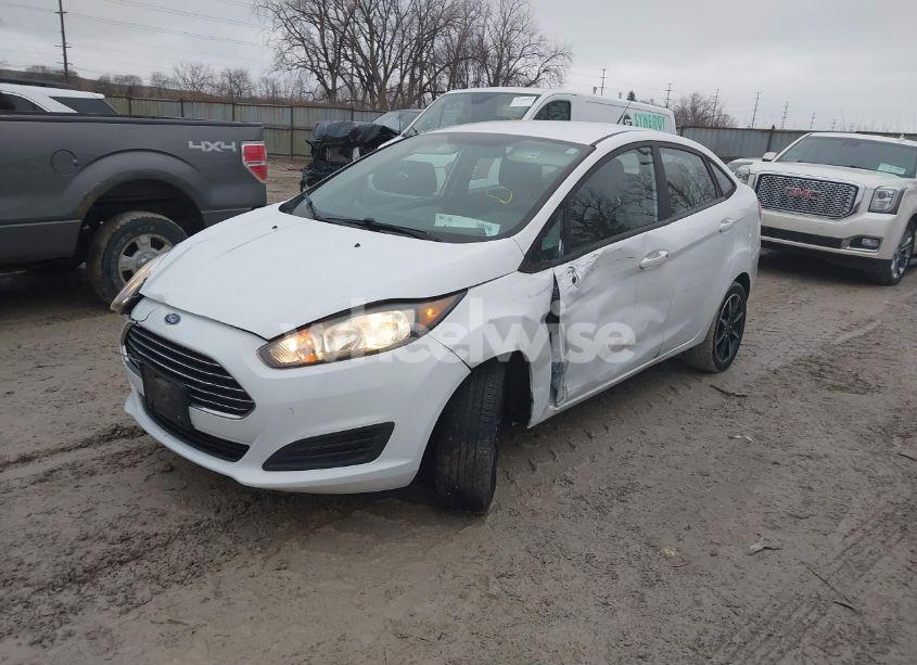 Photo 2 of 2017 Ford Fiesta SE (VIN 3FADP4BJ2HM142911)