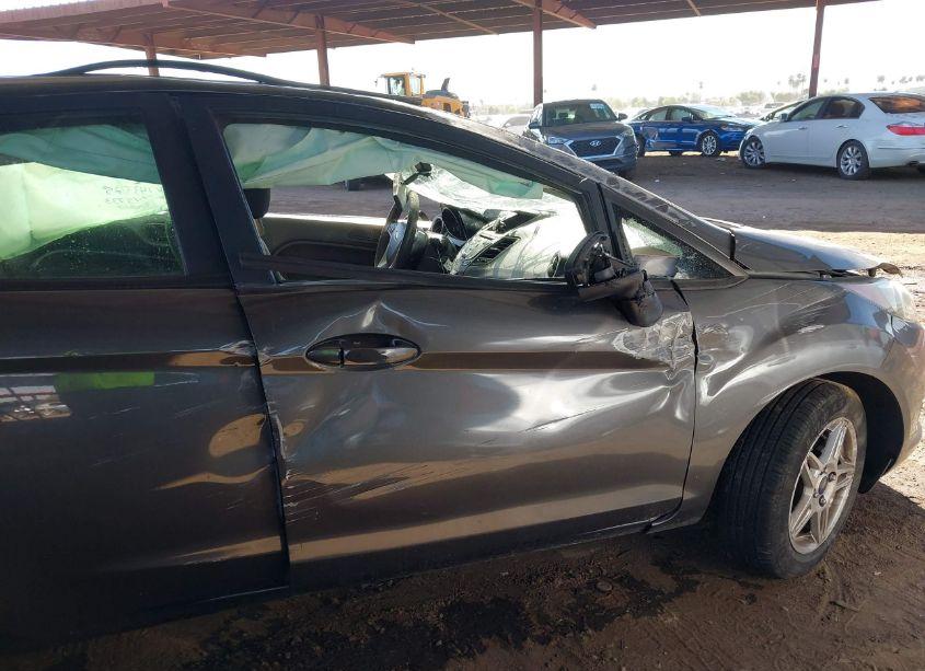 Photo 6 of 2017 Ford Fiesta SE (VIN 3FADP4BJ2HM143525)