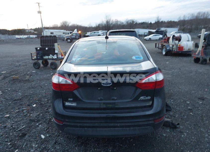 Photo 16 of 2019 Ford Fiesta SE (VIN 3FADP4BJ2KM109057)