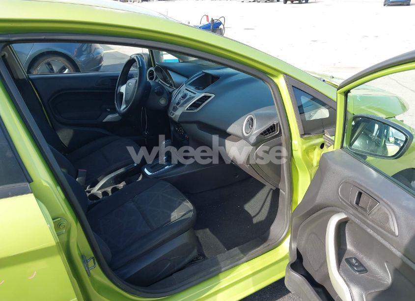 Photo 5 of 2011 Ford Fiesta SE (VIN 3FADP4BJ3BM181711)
