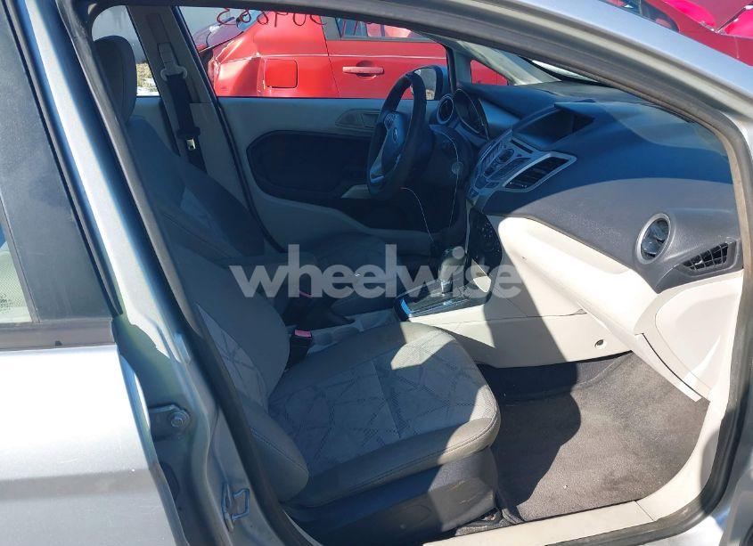 Photo 5 of 2012 Ford Fiesta SE (VIN 3FADP4BJ3CM125494)
