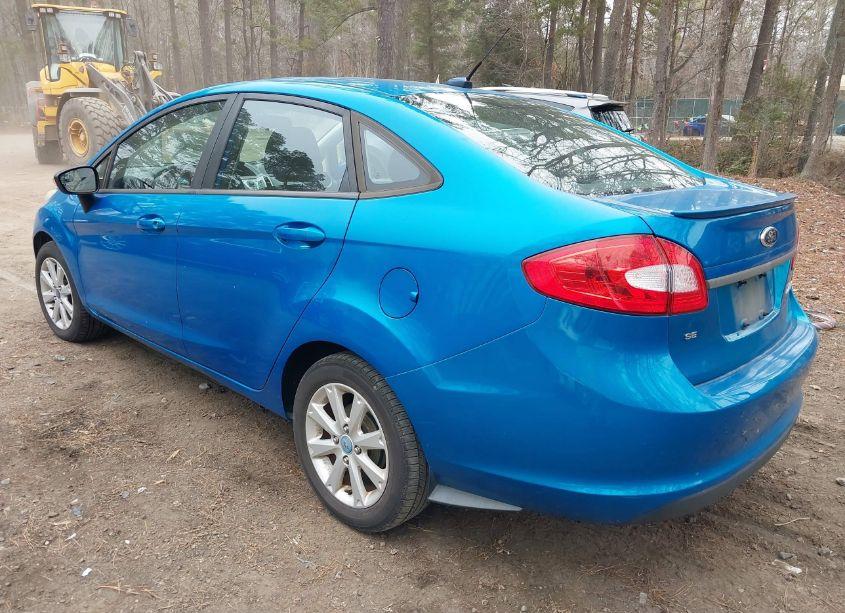 Photo 3 of 2013 Ford Fiesta SE (VIN 3FADP4BJ3DM113735)