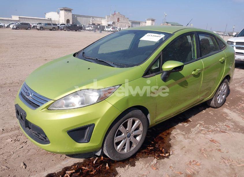 Photo 2 of 2013 Ford Fiesta SE (VIN 3FADP4BJ3DM118854)