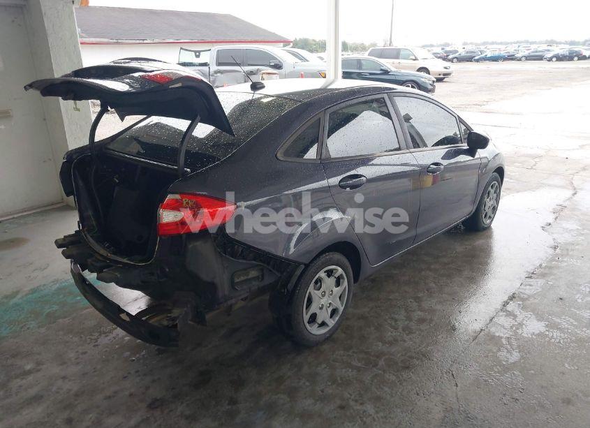 Photo 4 of 2013 Ford Fiesta SE (VIN 3FADP4BJ3DM136500)