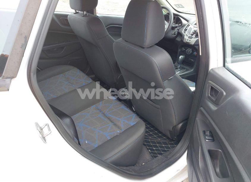 Photo 8 of 2013 Ford Fiesta SE (VIN 3FADP4BJ3DM157735)