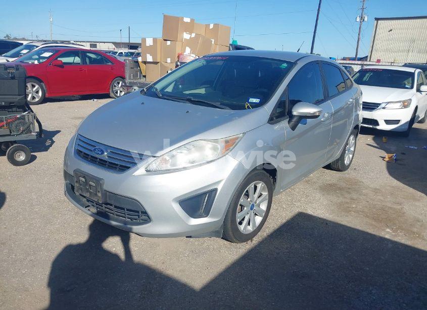 Photo 2 of 2013 Ford Fiesta SE (VIN 3FADP4BJ3DM176608)