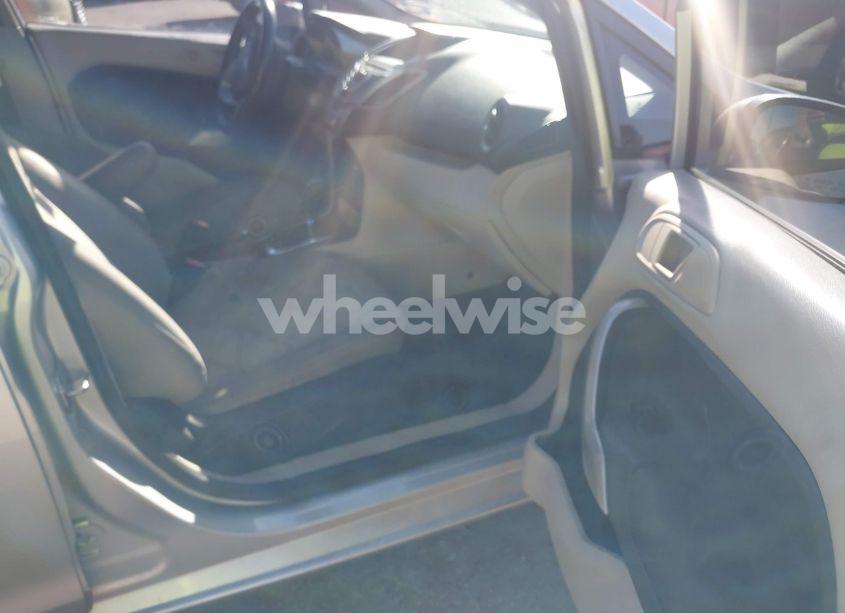 Photo 5 of 2013 Ford Fiesta SE (VIN 3FADP4BJ3DM176608)