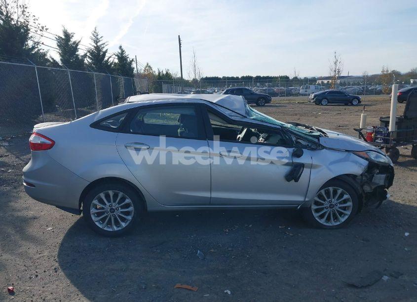 Photo 13 of 2014 Ford Fiesta SE (VIN 3FADP4BJ3EM110089)