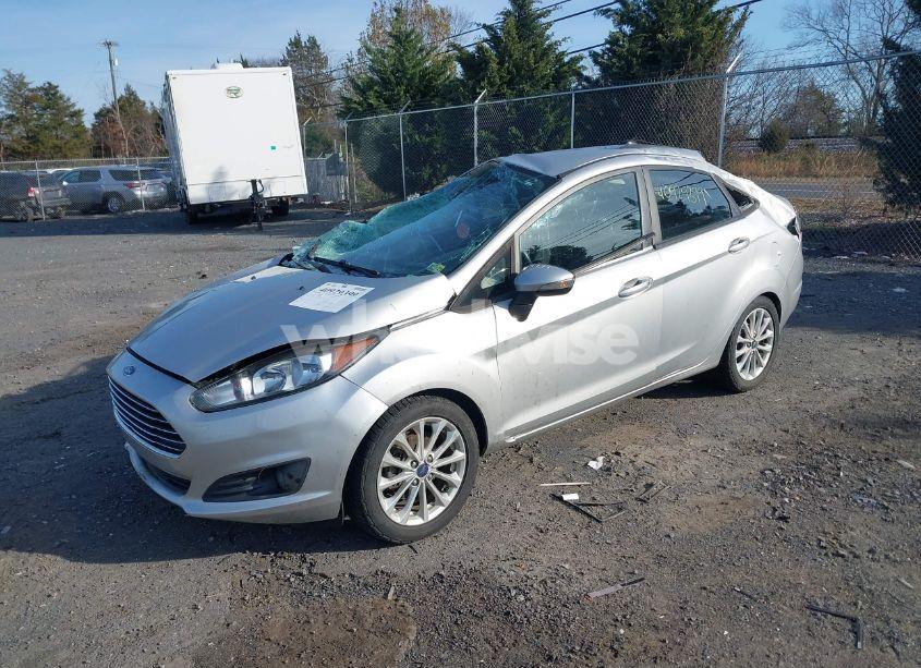 Photo 2 of 2014 Ford Fiesta SE (VIN 3FADP4BJ3EM110089)