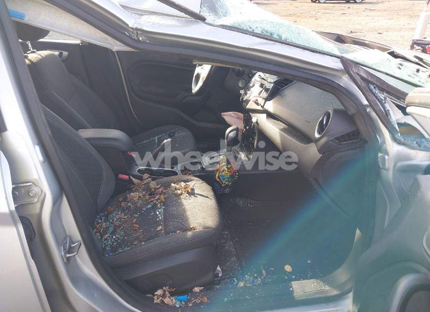 Photo 5 of 2014 Ford Fiesta SE (VIN 3FADP4BJ3EM110089)