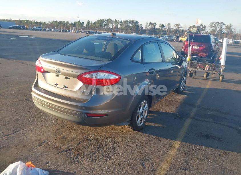 Photo 4 of 2014 Ford Fiesta SE (VIN 3FADP4BJ3EM171264)