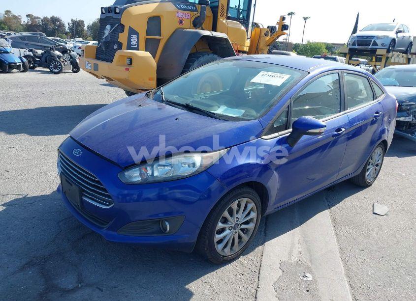 Photo 2 of 2014 Ford Fiesta SE (VIN 3FADP4BJ3EM171510)
