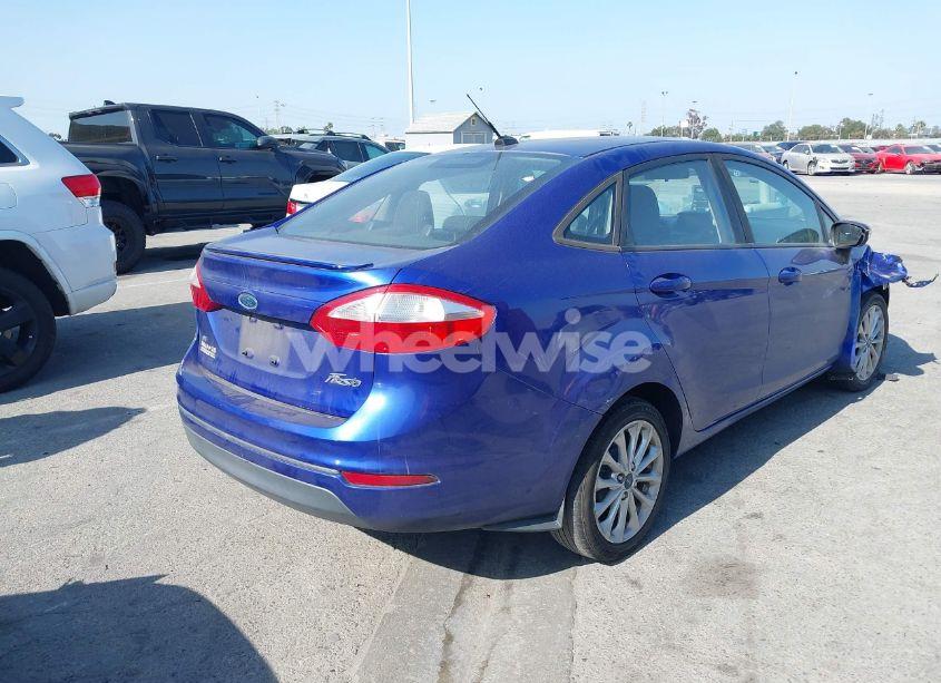 Photo 4 of 2014 Ford Fiesta SE (VIN 3FADP4BJ3EM171510)