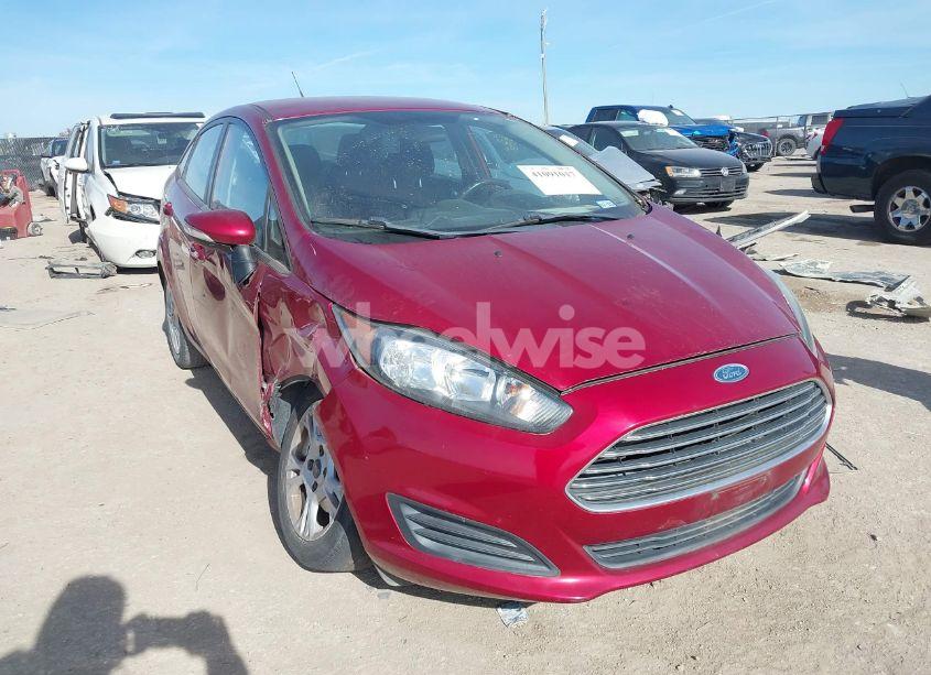 2014 Ford Fiesta SE (VIN 3FADP4BJ3EM172060) main photo