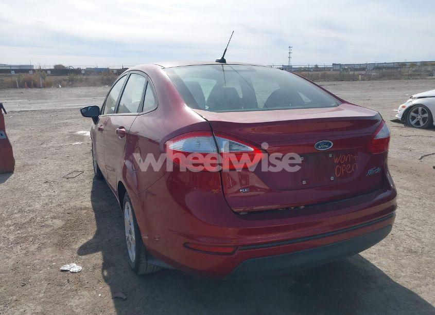 Photo 3 of 2014 Ford Fiesta SE (VIN 3FADP4BJ3EM172060)