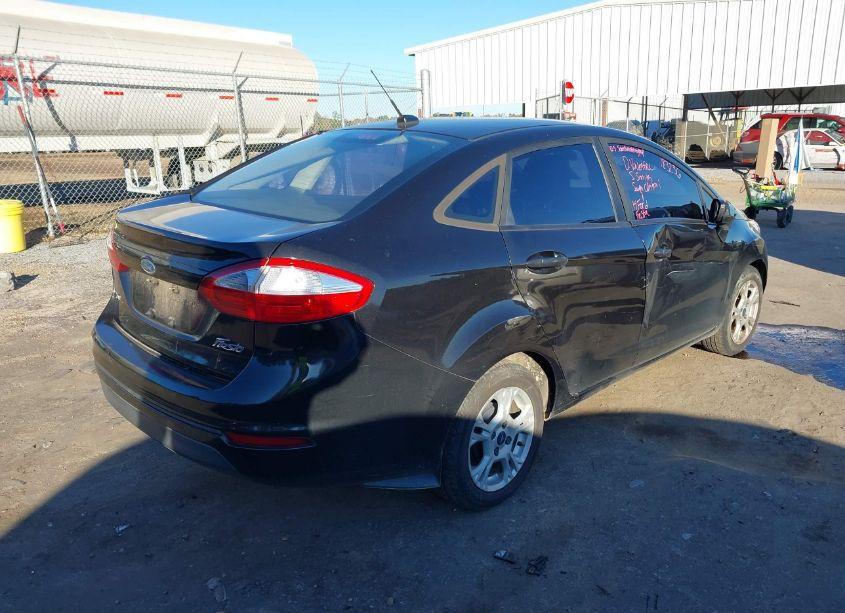 Photo 4 of 2014 Ford Fiesta SE (VIN 3FADP4BJ3EM183236)