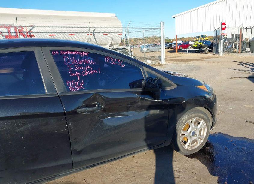 Photo 6 of 2014 Ford Fiesta SE (VIN 3FADP4BJ3EM183236)