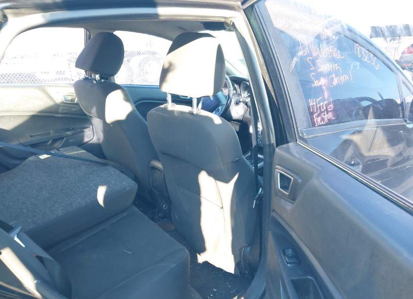 Photo 8 of 2014 Ford Fiesta SE (VIN 3FADP4BJ3EM183236)