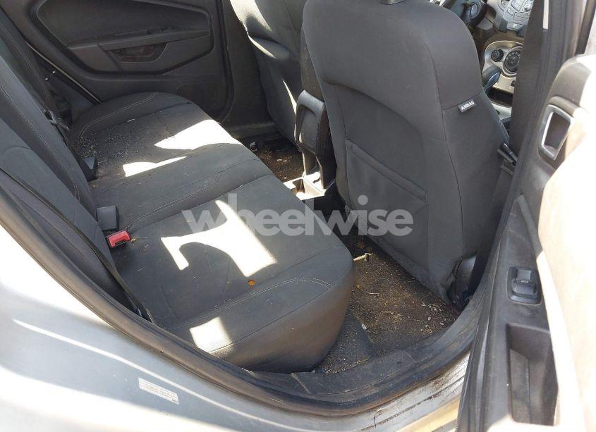 Photo 8 of 2014 Ford Fiesta SE (VIN 3FADP4BJ3EM189585)