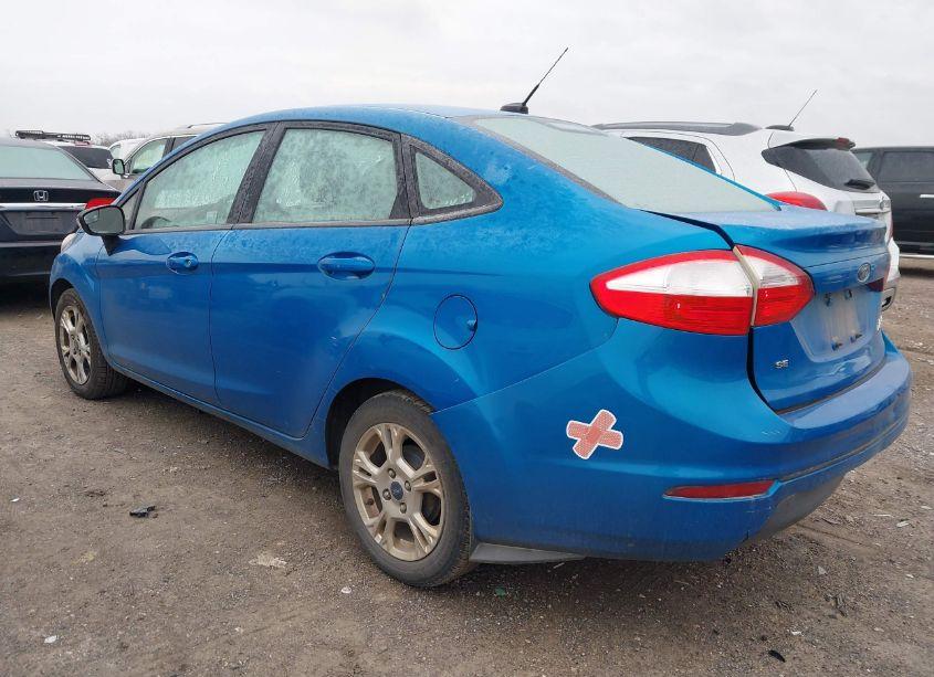 Photo 3 of 2015 Ford Fiesta SE (VIN 3FADP4BJ3FM141182)