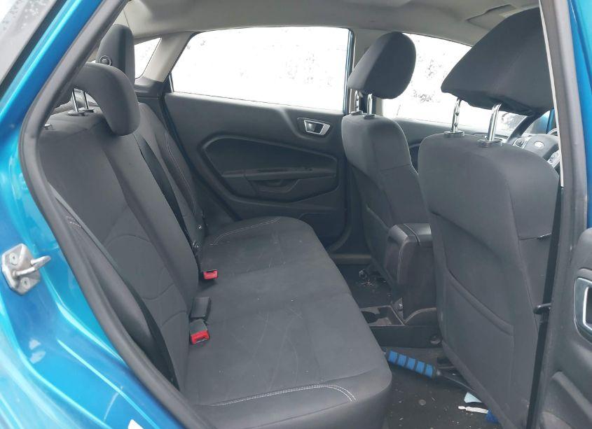 Photo 8 of 2015 Ford Fiesta SE (VIN 3FADP4BJ3FM141182)