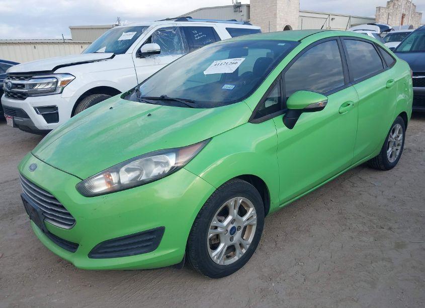 Photo 6 of 2015 Ford Fiesta SE (VIN 3FADP4BJ3FM163814)