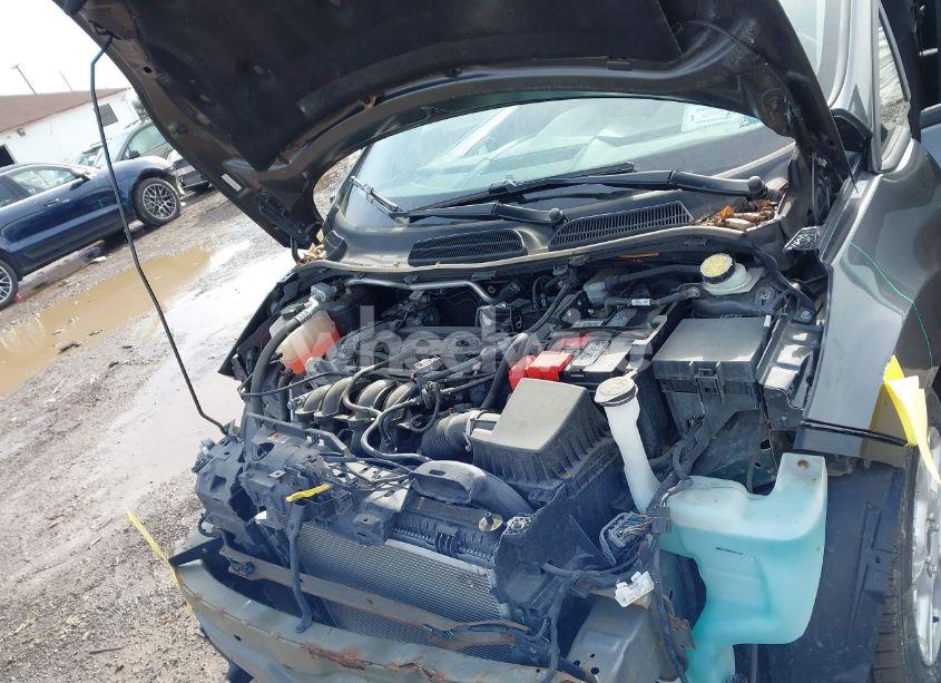 Photo 10 of 2015 Ford Fiesta SE (VIN 3FADP4BJ3FM175591)