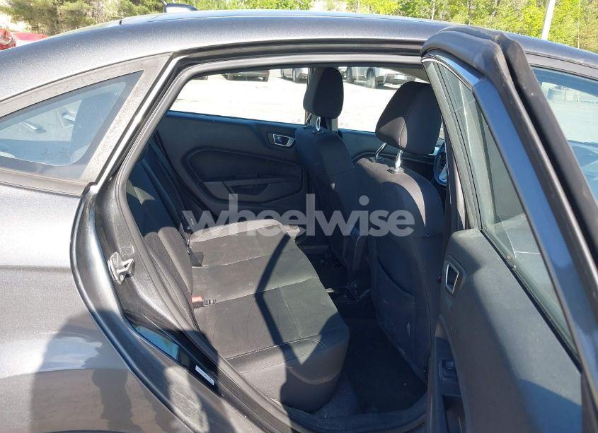 Photo 8 of 2016 Ford Fiesta SE (VIN 3FADP4BJ3GM113805)