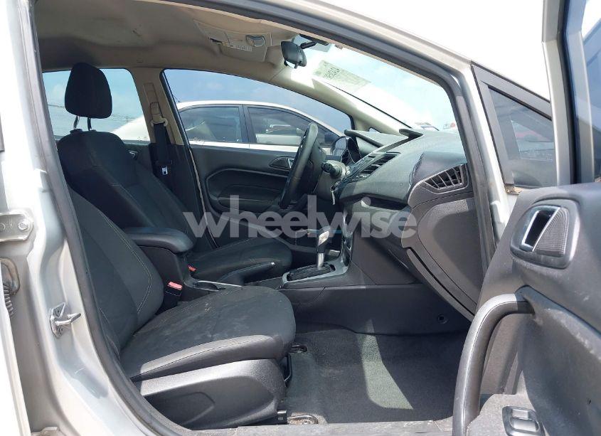 Photo 5 of 2016 Ford Fiesta SE (VIN 3FADP4BJ3GM151096)