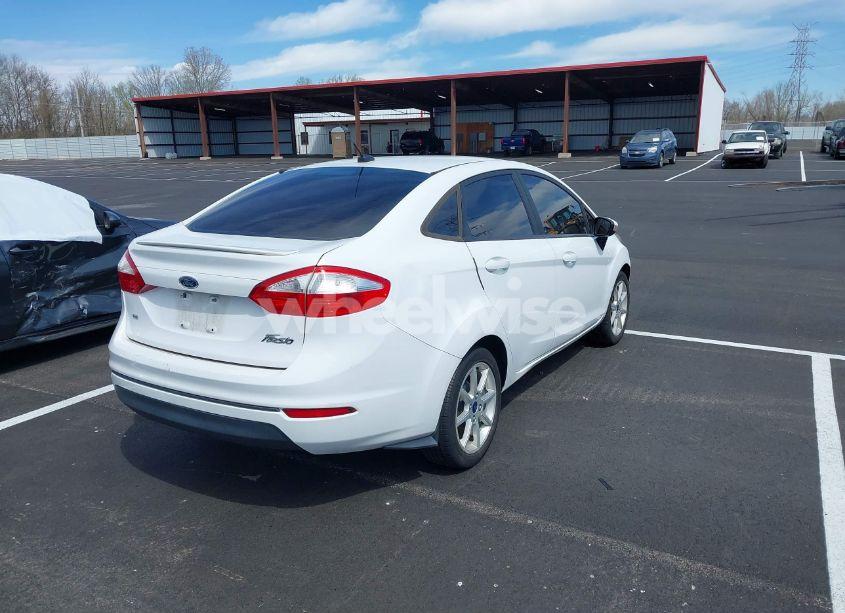 Photo 4 of 2016 Ford Fiesta SE (VIN 3FADP4BJ3GM163216)