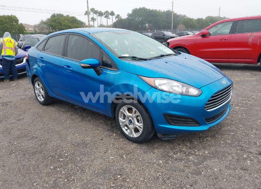 2016 Ford Fiesta SE (VIN 3FADP4BJ3GM203245) main photo