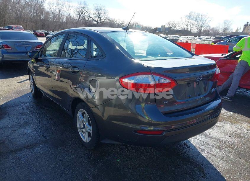 Photo 3 of 2017 Ford Fiesta SE (VIN 3FADP4BJ3HM157644)