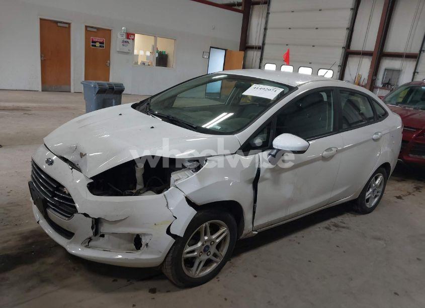 Photo 2 of 2018 Ford Fiesta SE (VIN 3FADP4BJ3JM128375)