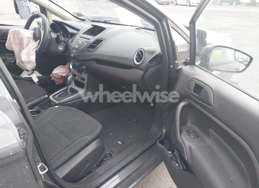 Photo 5 of 2019 Ford Fiesta SE (VIN 3FADP4BJ3KM119158)