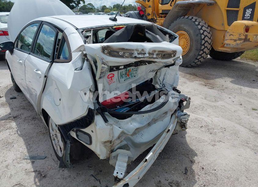 Photo 6 of 2019 Ford Fiesta SE (VIN 3FADP4BJ3KM136686)